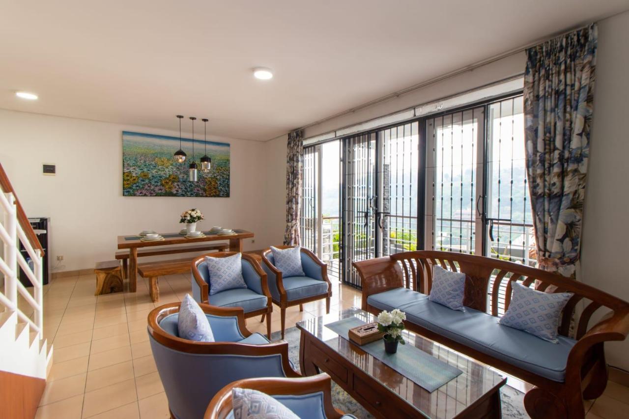 Villa Keluarga Syariah Resor Dago Pakar Bandung - View Bukit Exterior foto